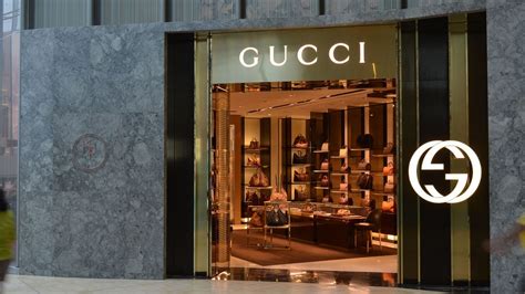 stipendio commessa gucci|Stipendi con Gucci: quanto si guadagna .